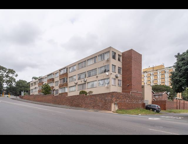 2 BEDROOM APARTMENT SOLD IN ESSENWOOD